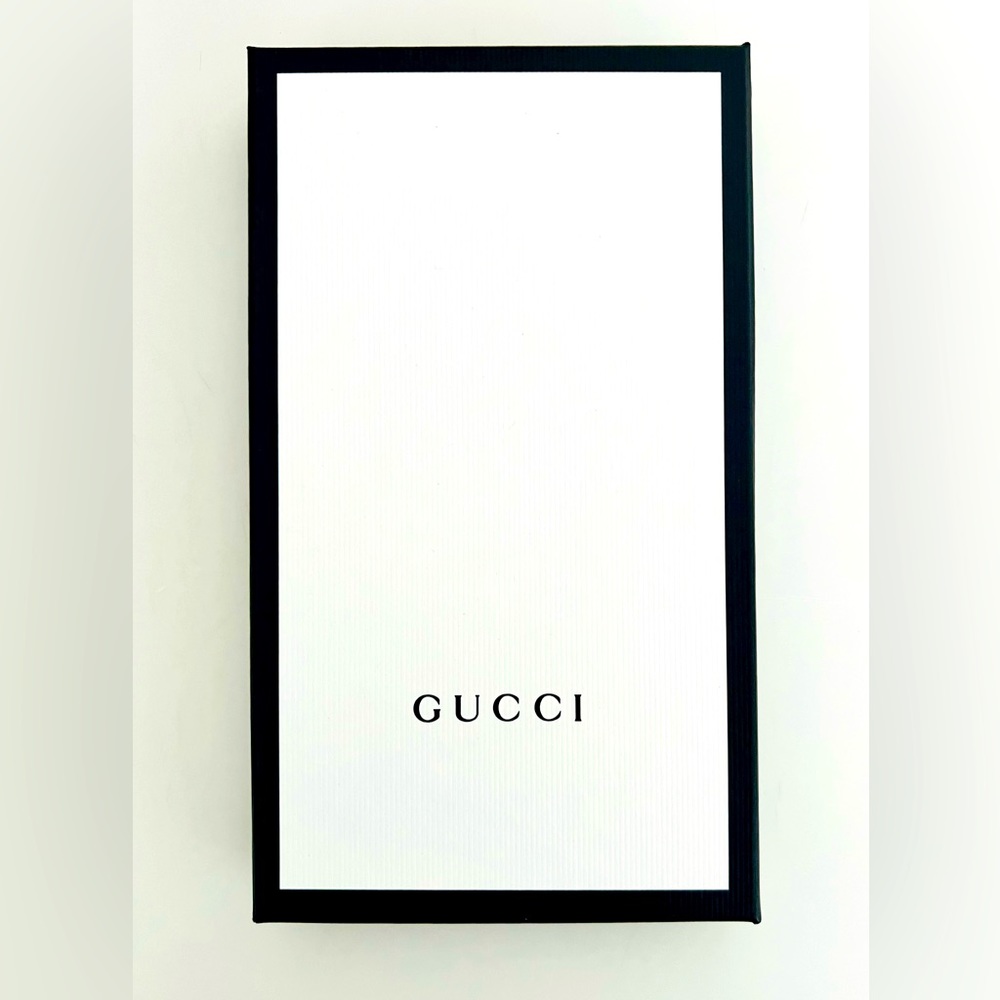 COLLECTORS ITEM! NWT GUCCI iPhone case in Gucci box.